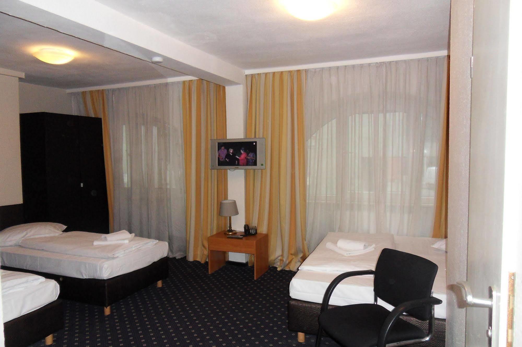 Carlton Hotel Φραγκφούρτη Εξωτερικό φωτογραφία