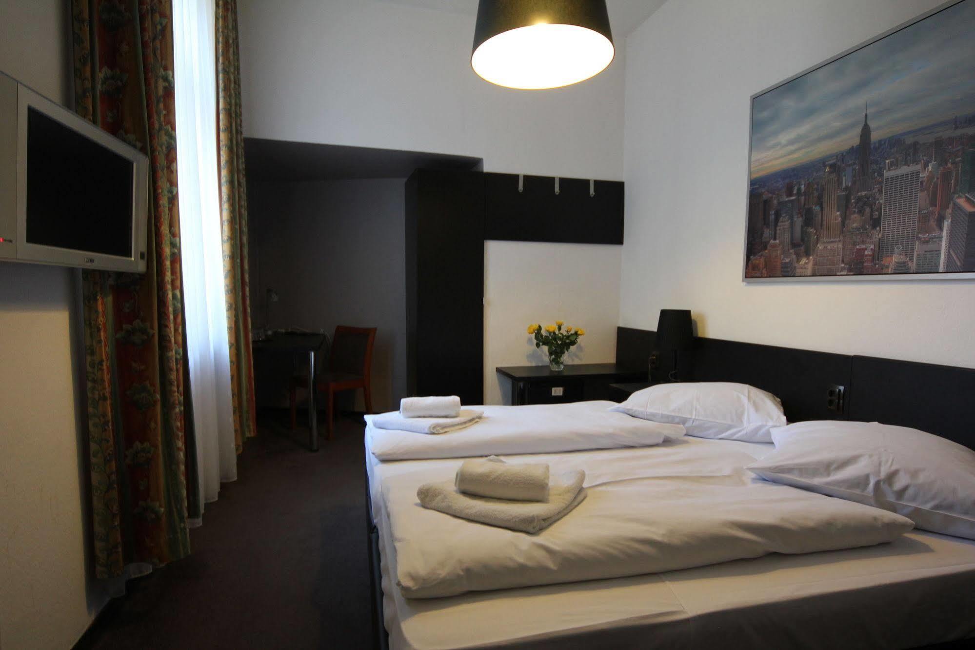 Carlton Hotel Φραγκφούρτη Εξωτερικό φωτογραφία