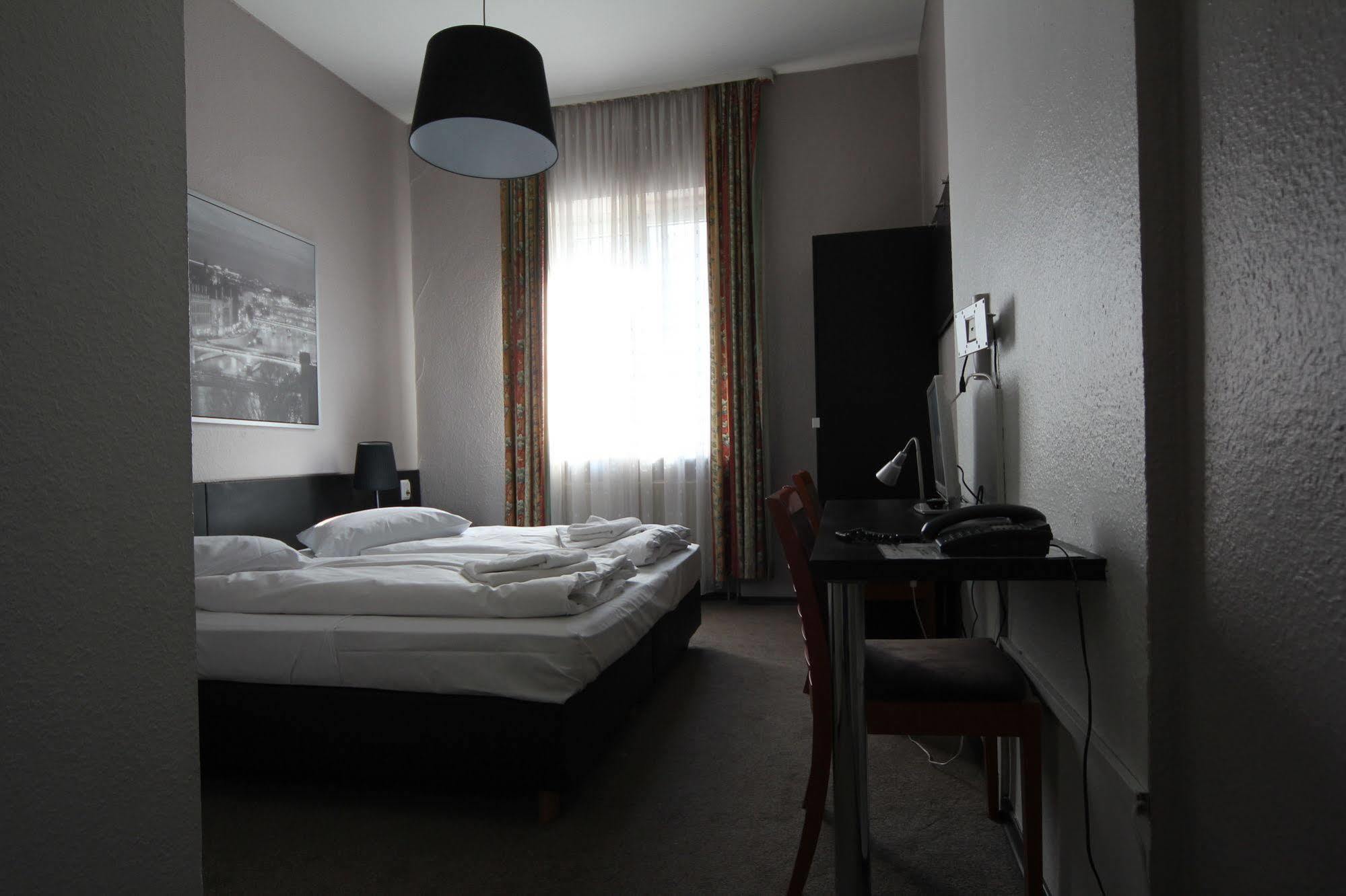 Carlton Hotel Φραγκφούρτη Εξωτερικό φωτογραφία